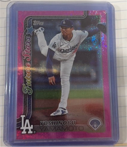 2025 Topps Series 1 #231 Yoshinobu Yamamoto Future Stars — front