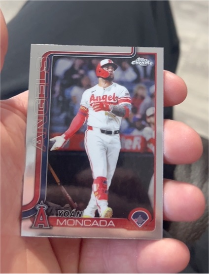 2025 Topps Chrome Update #USC22 Yoan Moncada — front