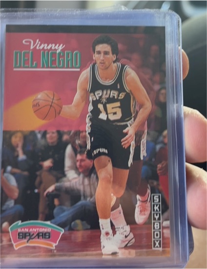 1992-93 SkyBox #380 Vinny Del Negro — front