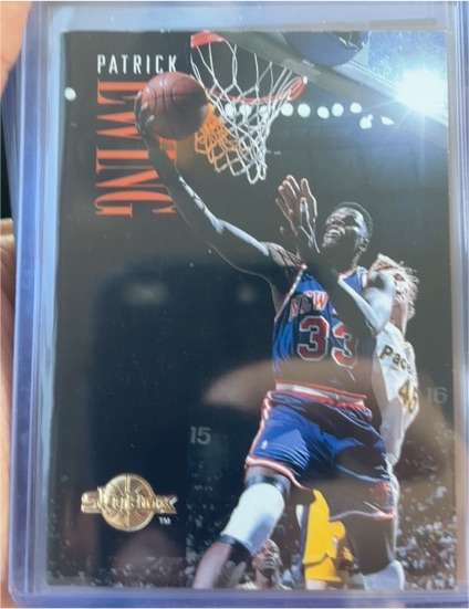 1994-95 SkyBox Premium #110 Patrick Ewing — front