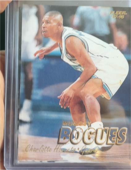 1997-98 Fleer #63 Muggsy Bogues — front