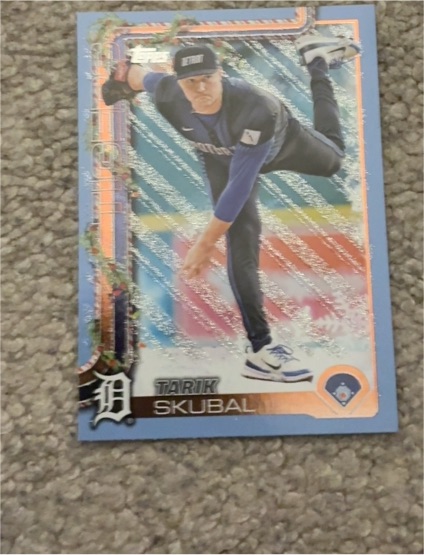 2025 Topps Holiday #H74 Tarik Skubal — front