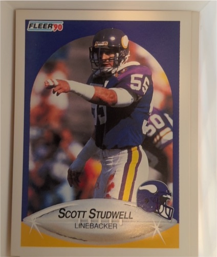 1990 Fleer #106 Scott Studwell — front