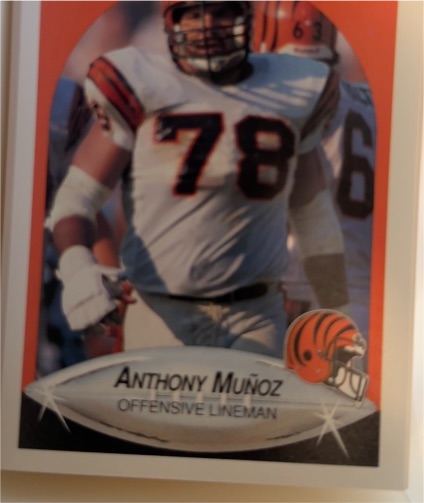 1990 Fleer #220 Anthony Muñoz — front