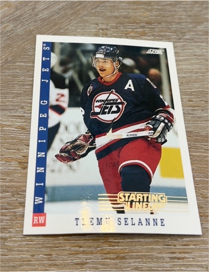 1993-94 Score #331 Teemu Selanne — front