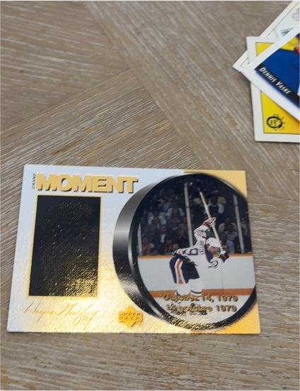 1998-99 McDonald's Upper Deck Gretzky's Moments #M9 Wayne Gretzky — front