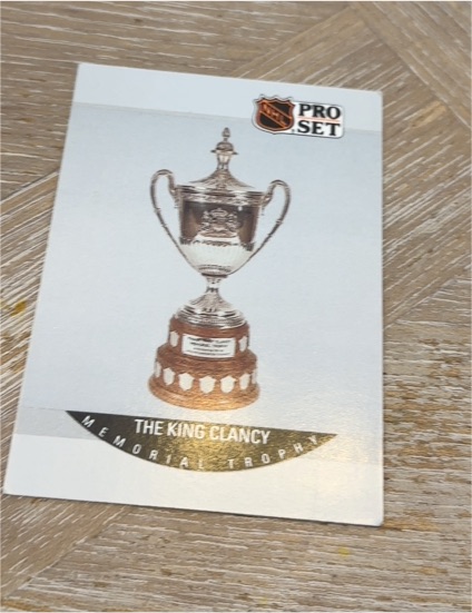 1990-91 Pro Set #380 Kevin Lowe The King Clancy Memorial Trophy — front