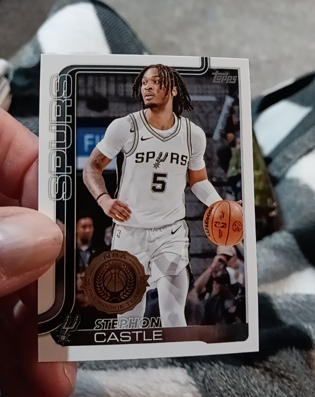 2025-26 Topps #197 Stephon Castle — front