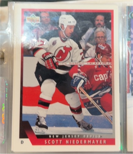 1993-94 Upper Deck #25 Scott Niedermayer — front