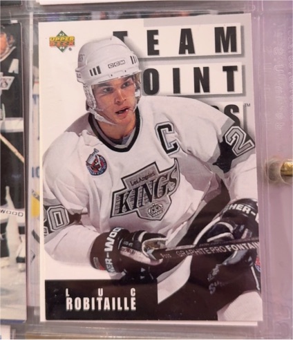 1993-94 Upper Deck #293 Luc Robitaille — front