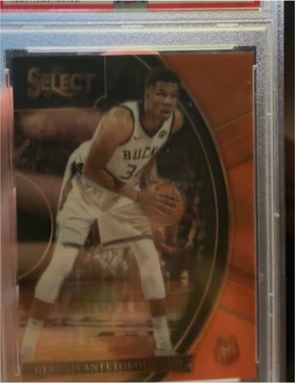 2017 Panini Select #3 Giannis Antetokounmpo — front