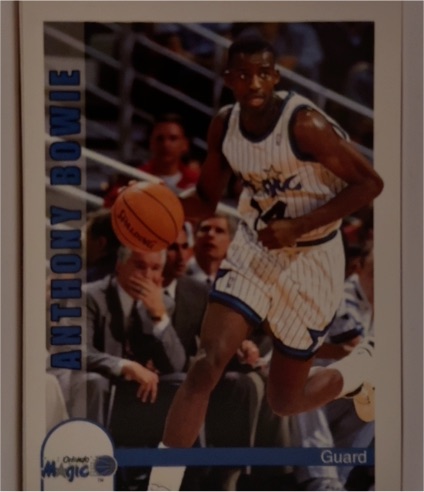 1992-93 Hoops #439 Anthony Bowie — front