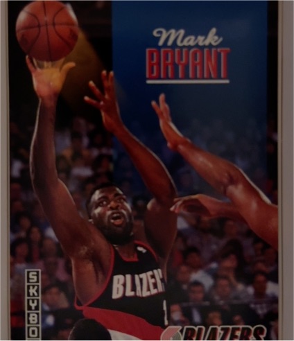 1992-93 SkyBox #200 Mark Bryant — front