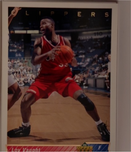 1992-93 Upper Deck #251 Loy Vaught — front