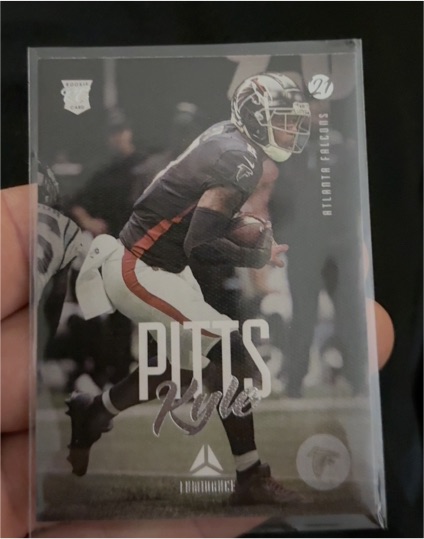 2021 Panini Chronicles #210 Kyle Pitts Luminance Update Rookies — front