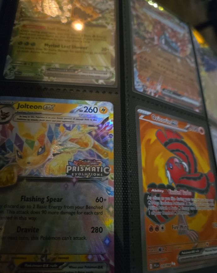2025 Pokémon TCG Prismatic Evolutions Jolteon EX 030/131 — front