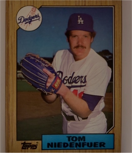 1987 Topps #538 Tom Niedenfuer — front