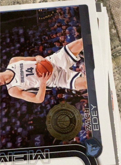 2025-26 Topps #186 Zach Edey — front