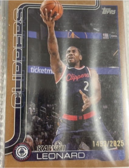 2025-26 Topps #142 Kawhi Leonard Los Angeles Clippers — front