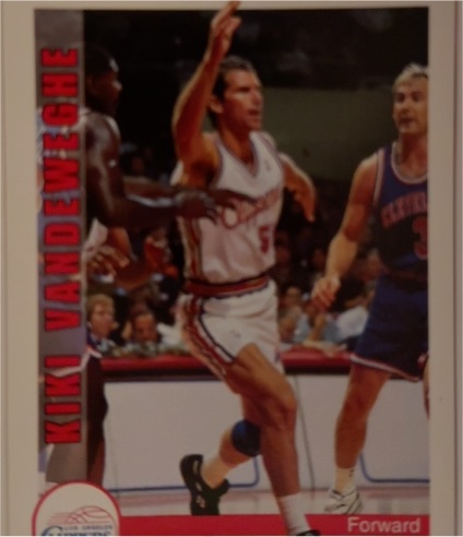 1992-93 Hoops #405 Kiki Vandeweghe — front