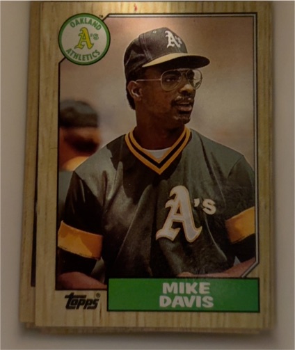 1987 Topps #83 Mike Davis — front