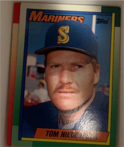 1990 Topps #306 Tom Niedenfuer — front