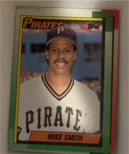 1990 Topps #552 Mike Smith — front