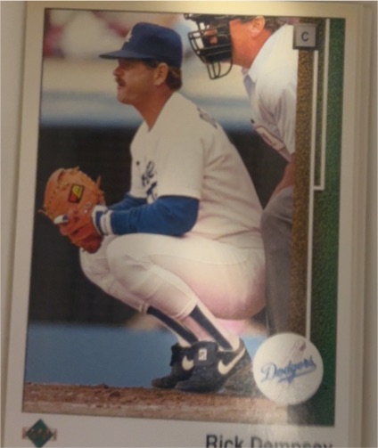 1989 Upper Deck #713 Rick Dempsey — front