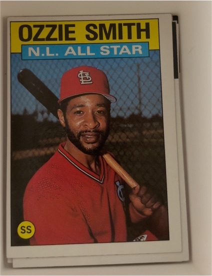 1986 Topps #704 Ozzie Smith — front