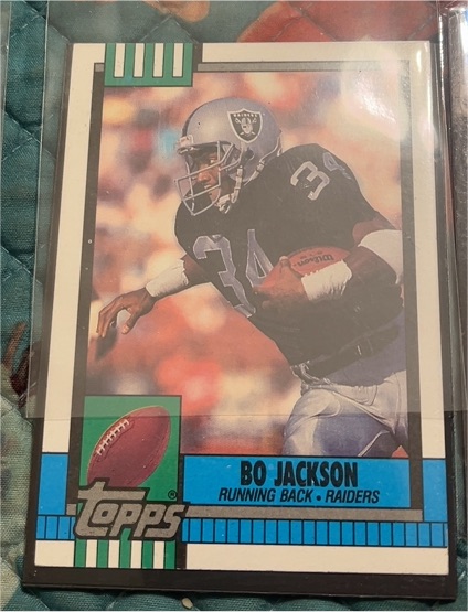 1990 Topps #285 Bo Jackson — front