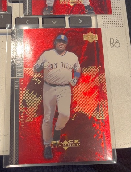 2000 Upper Deck Black Diamond Rookie Edition #76 Tony Gwynn — front