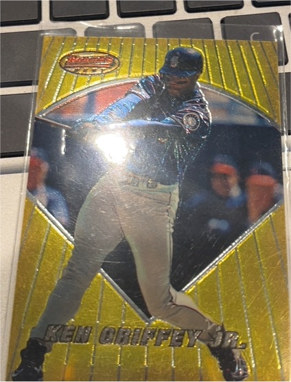 1996 Bowman's Best #71 Ken Griffey Jr. — front