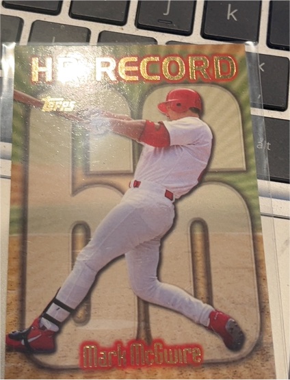 1999 Topps #220 Mark McGwire HR Record — front