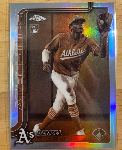 2025 Topps Chrome Update #USC15 Denzel Clarke — front