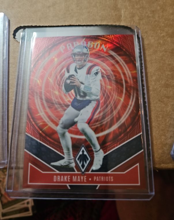 2025 Panini Phoenix #7 Drake Maye Paragon — front