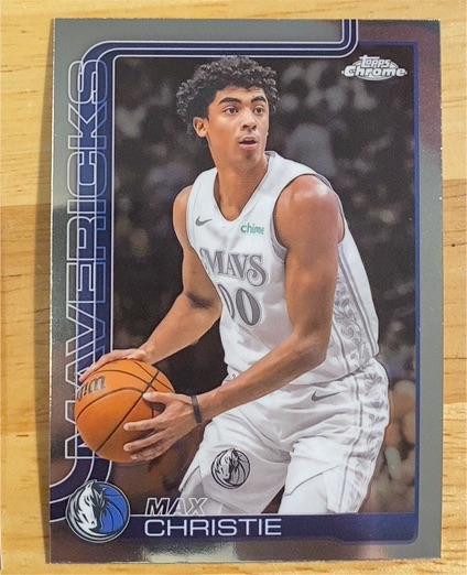 2025-26 Topps Chrome #33 Max Christie — front