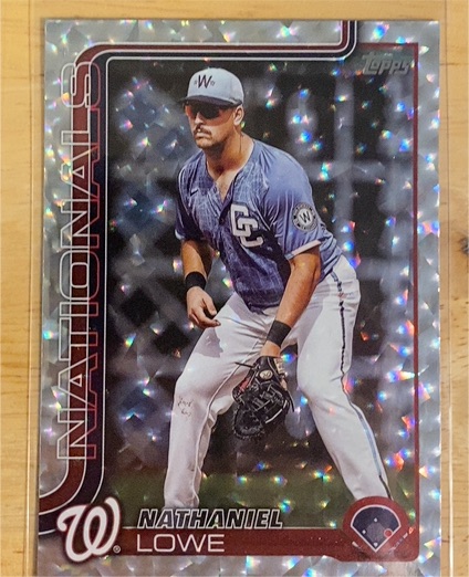 2025 Topps Update #US230 Nathaniel Lowe — front