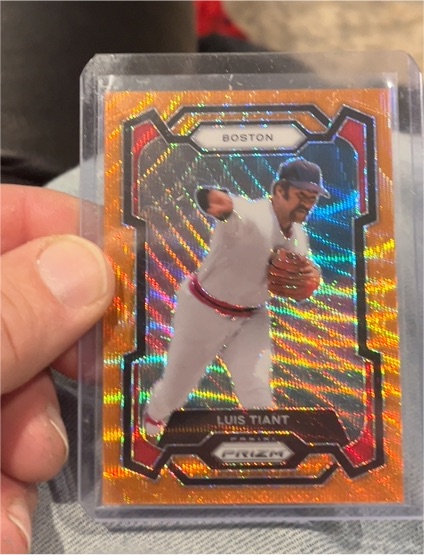 2024 Panini Prizm #5 Luis Tiant — front