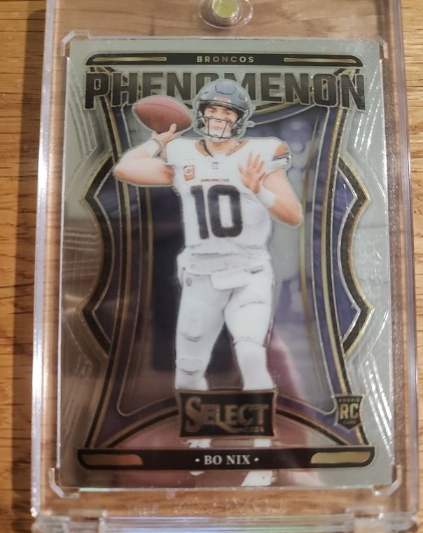 2024 Panini Select #4 Bo Nix Phenomenon Silver Prizm — front