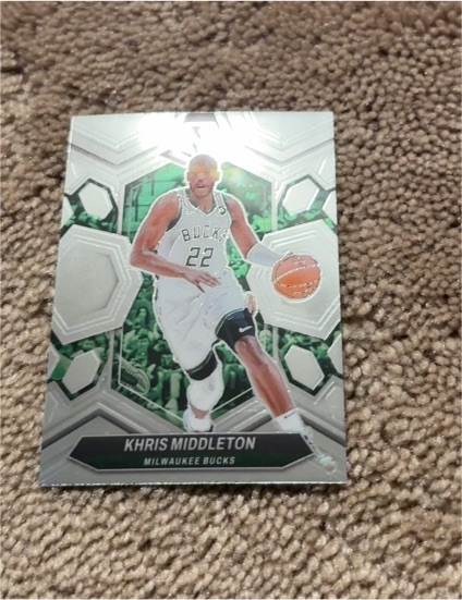 2023-24 Panini Mosaic #22 Khris Middleton — front