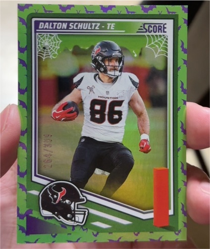 2025 Panini Score-A-Treat #32 Dalton Schultz — front