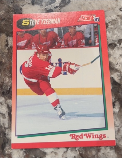 1991-92 Score #190 Steve Yzerman Detroit Red Wings — front