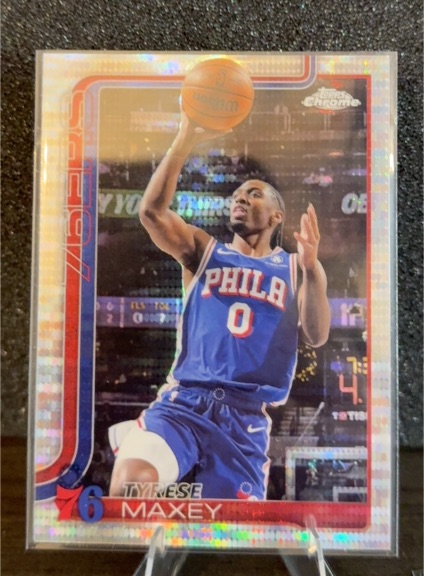 2025-26 Topps Chrome #185 Tyrese Maxey — front