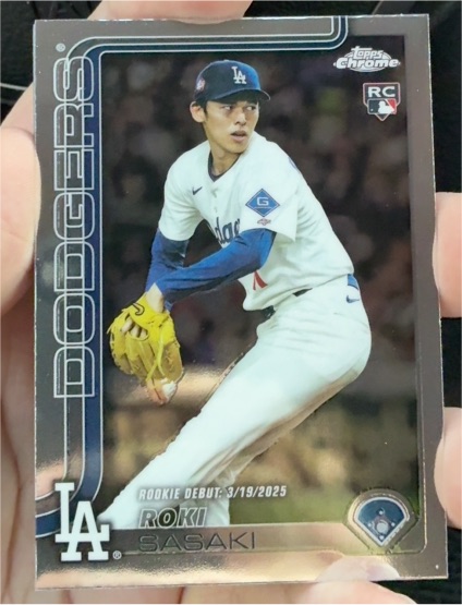 2025 Topps Chrome Update #USC73 Roki Sasaki — front