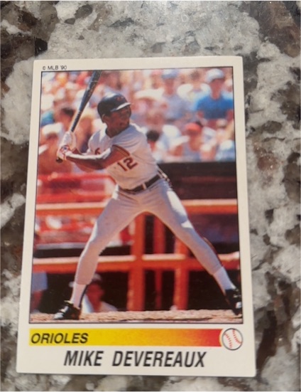1981 Topps #90 Mike Devereaux — front