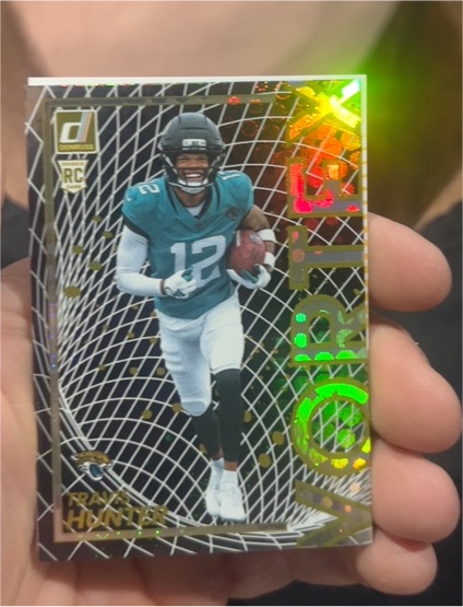 2025 Panini Donruss Vortex #3 Travis Hunter — front