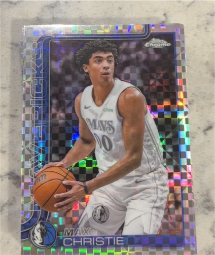 2025-26 Topps Chrome #33 Max Christie — front