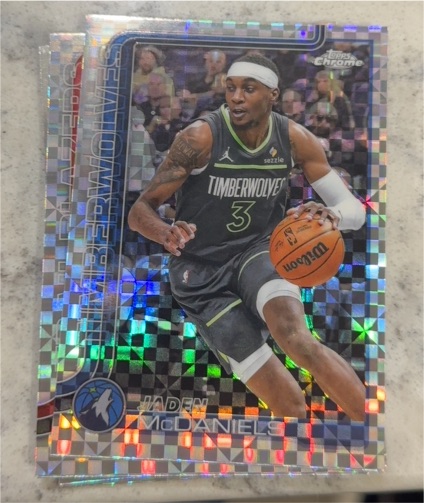 2025-26 Topps Chrome #176 Jaden McDaniels — front