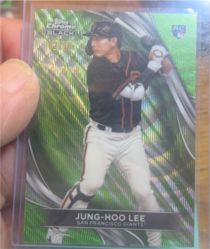 2024 Topps Chrome Black #61 Jung-Hoo Lee — front