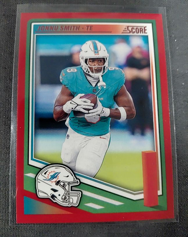 2025 Panini Score #99 Jonnu Smith — front